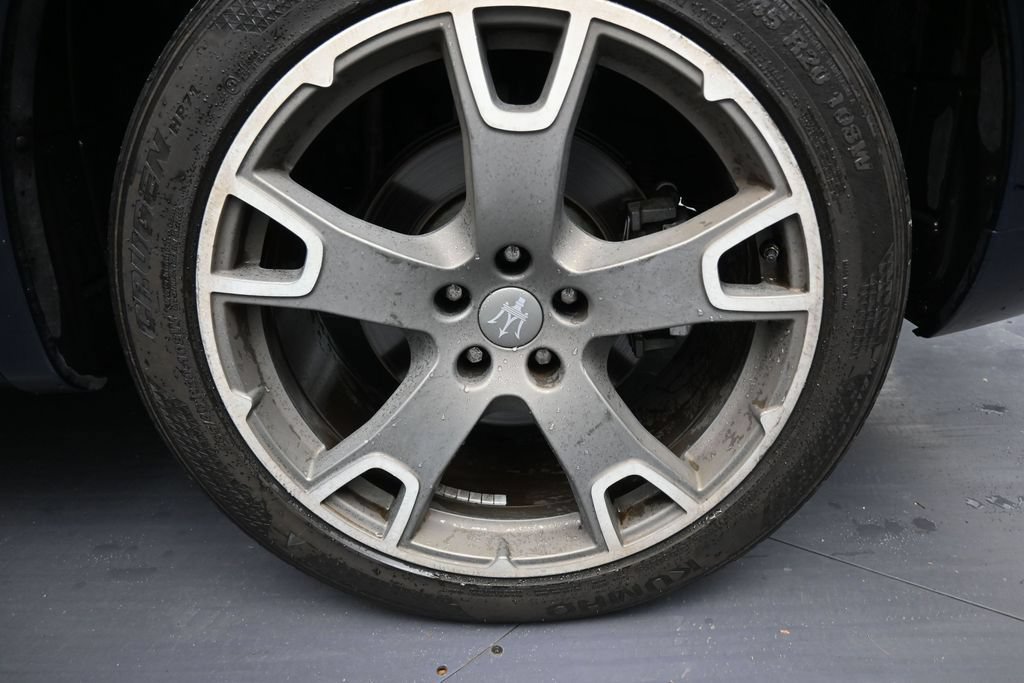 Used 2019 Maserati Levante AWD/4WD image 9