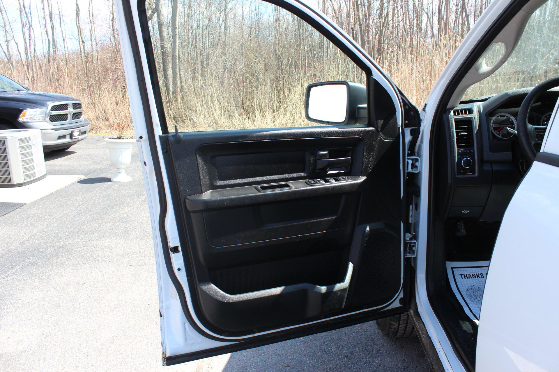 Used 2013 RAM 1500 ST w/ SXT Appearance Group image 14