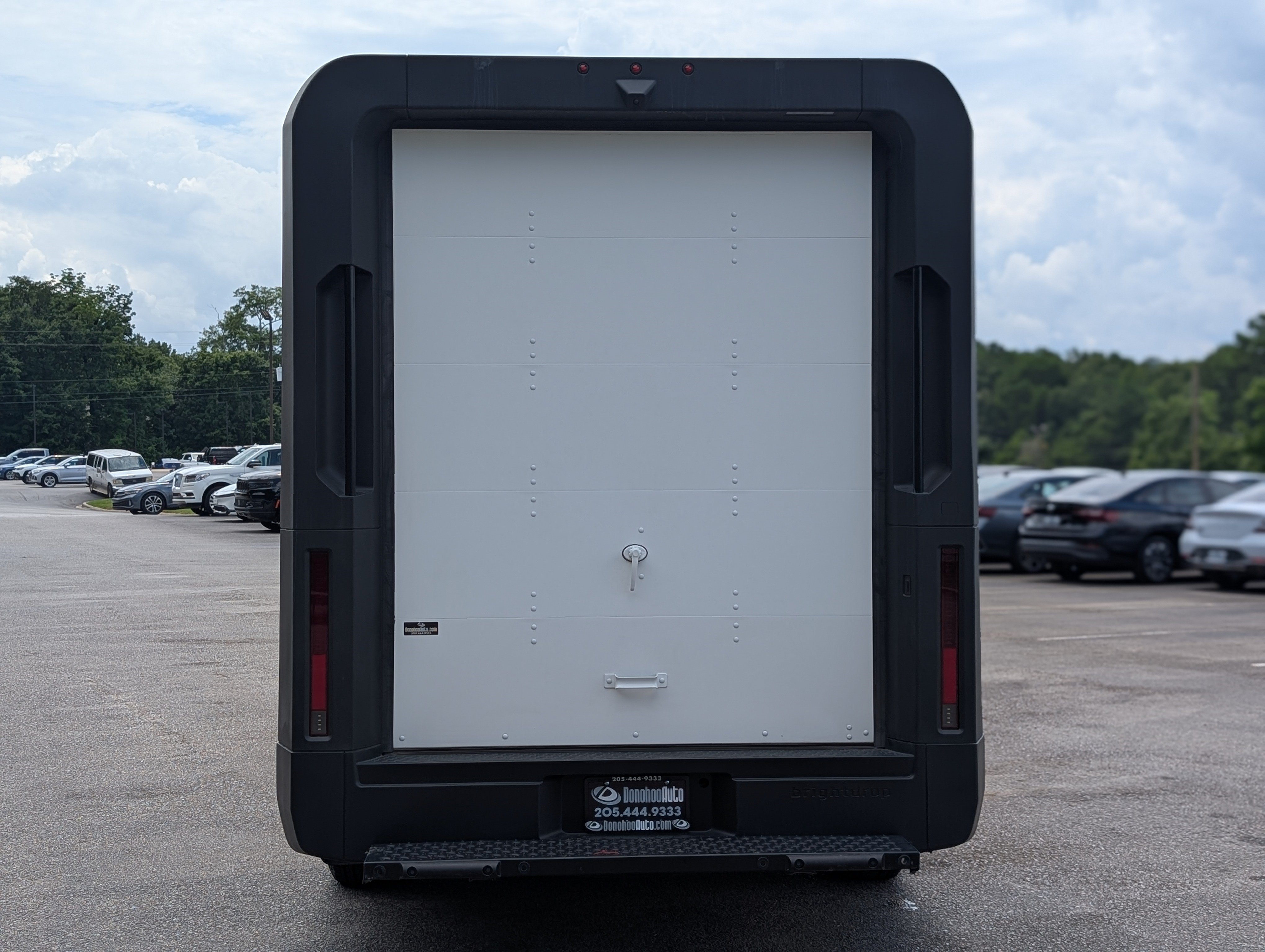 Used 2024 Chevrolet Brightdrop 600 w/ Commercial Equipment Package AWD/4WD image 8