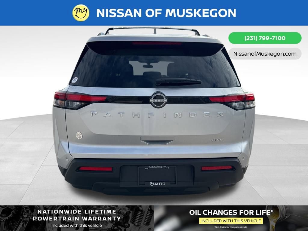 New 2025 Nissan Pathfinder SV image 6