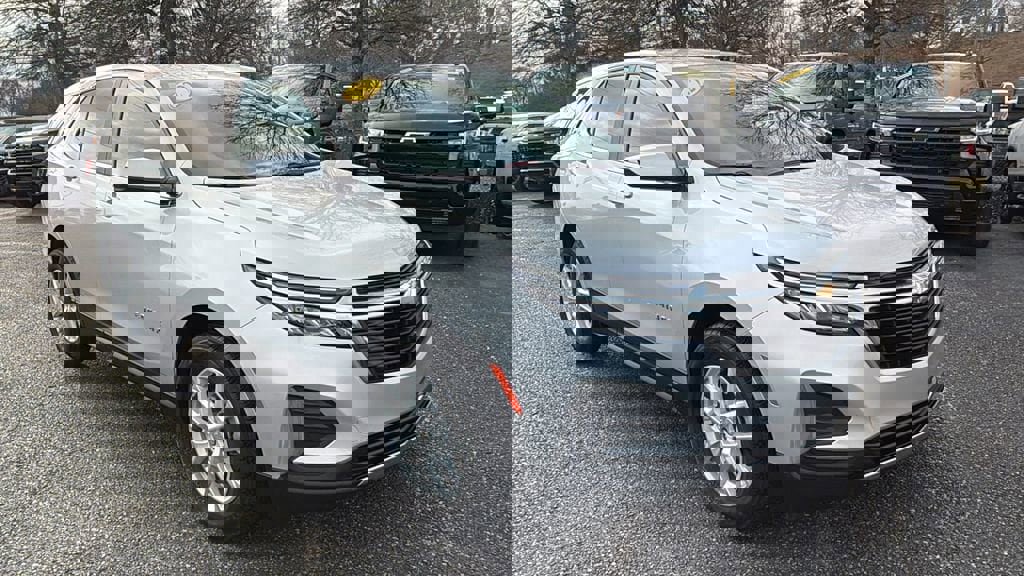 Used 2022 Chevrolet Equinox LT image 3