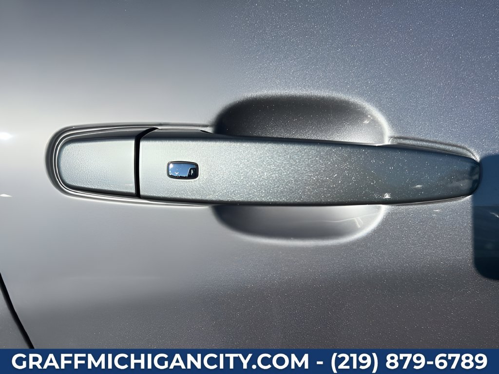 Used 2024 Chevrolet Equinox LT AWD/4WD image 43