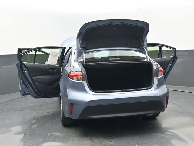 Used 2026 Toyota Corolla LE image 33