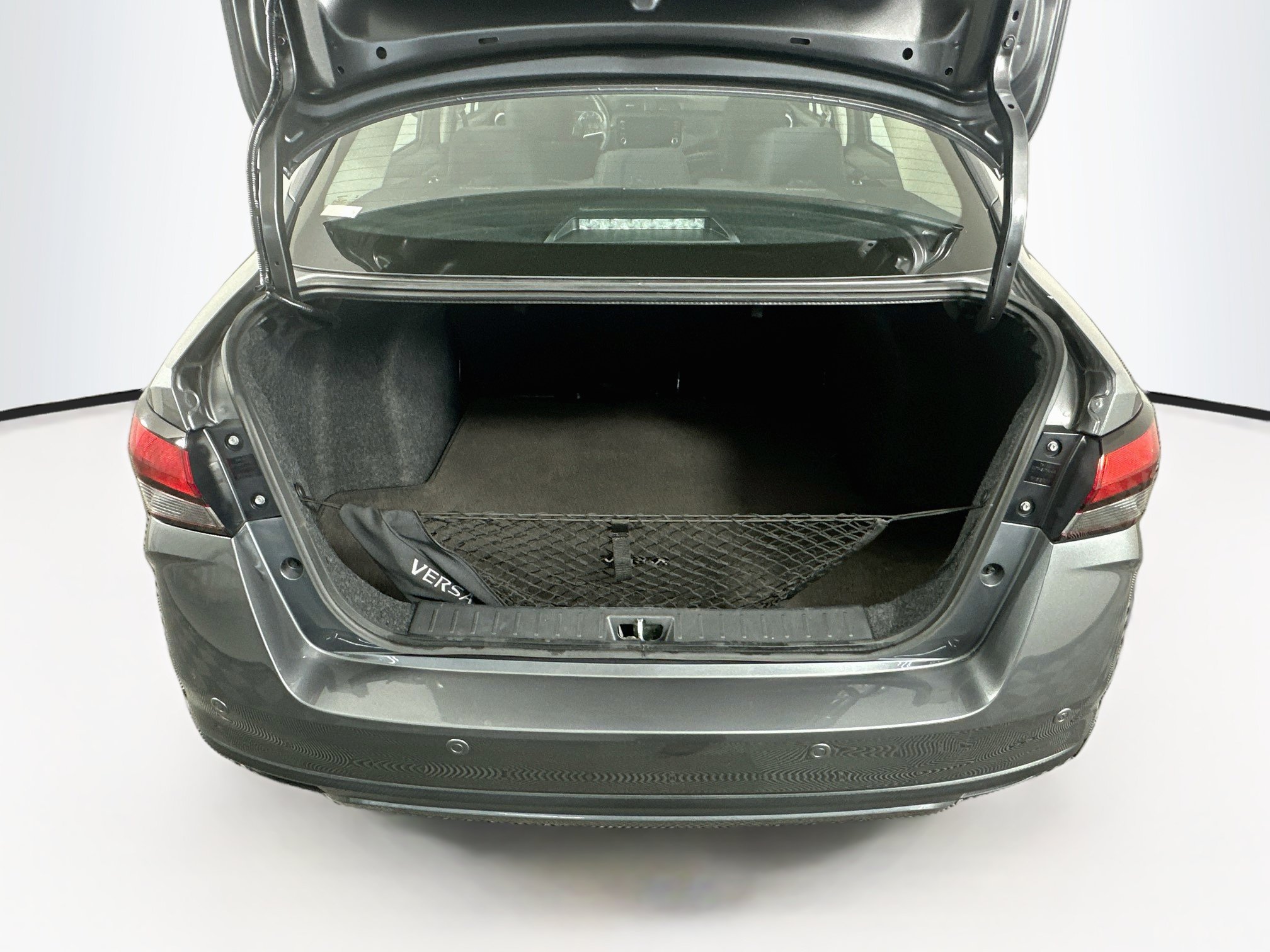Used 2025 Nissan Versa SR w/ Trunk Package FWD image 29