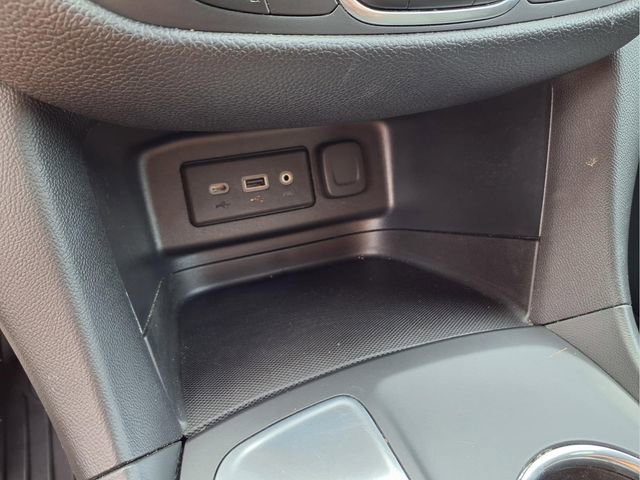 Used 2020 Chevrolet Equinox LT image 7