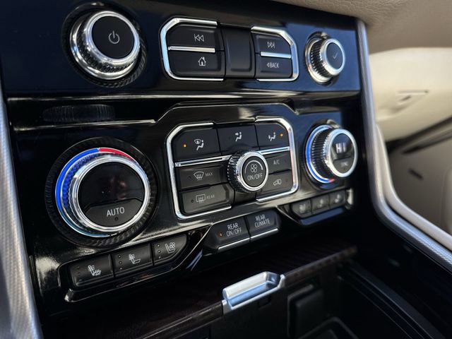 Used 2023 GMC Yukon XL Denali image 36