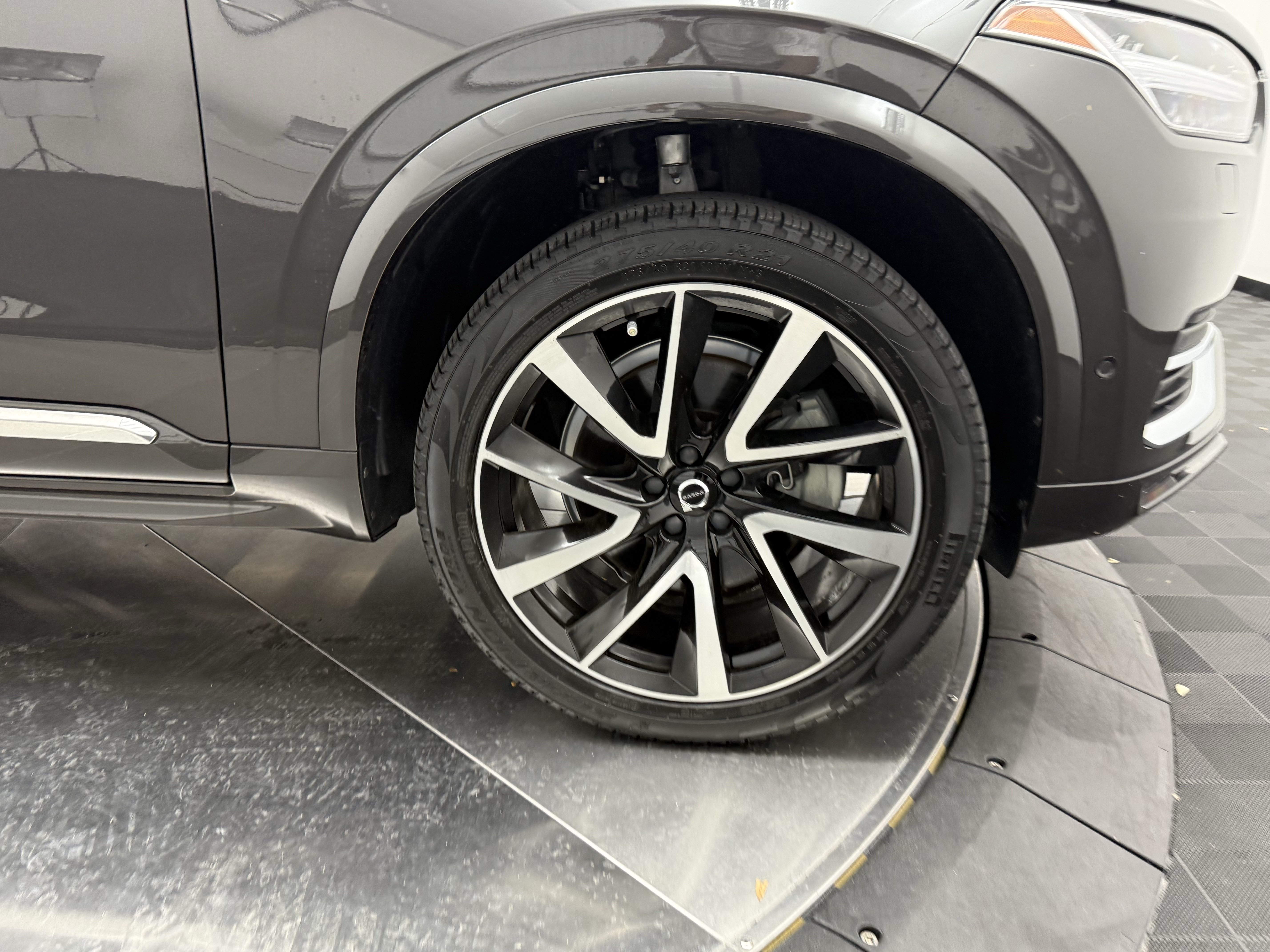 Certified 2023 Volvo XC90 B6 Plus w/ Protection Package Premier AWD/4WD image 9