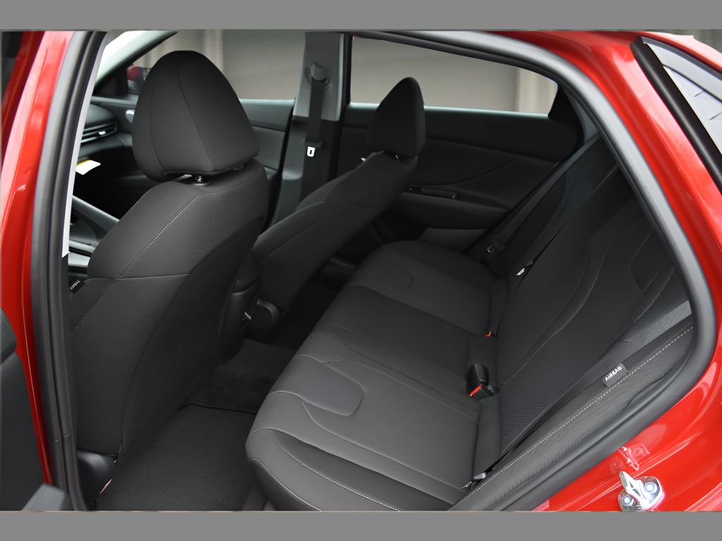 New 2026 Hyundai Elantra SE image 11