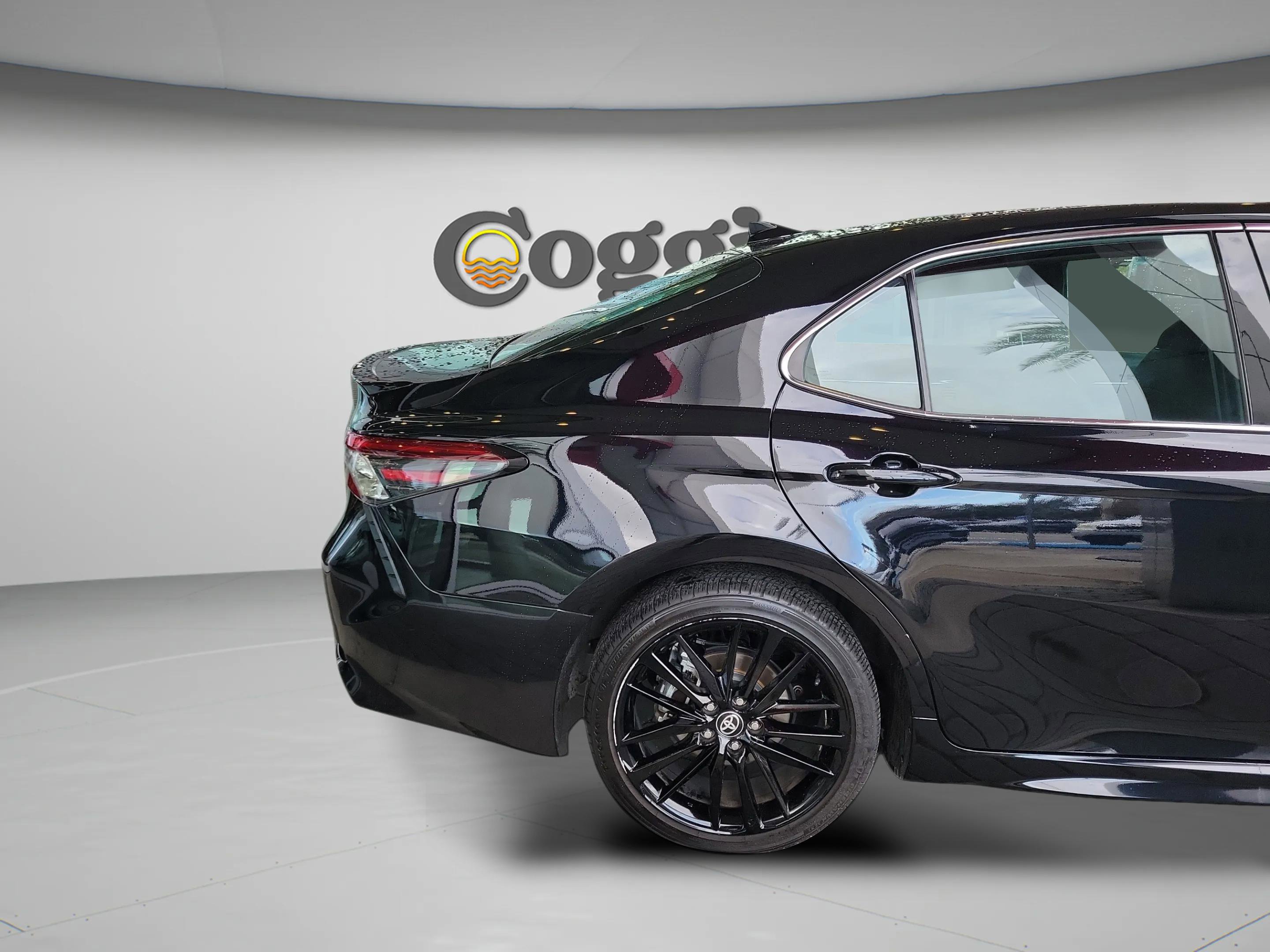 Used 2024 Toyota Camry XSE image 32