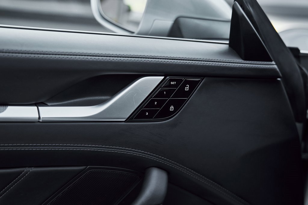 Used 2021 Porsche 911 Turbo S image 28