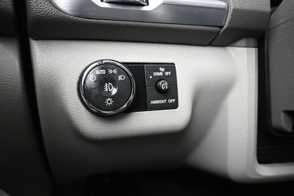 Used 2017 GMC Acadia Limited SLT AWD/4WD image 26