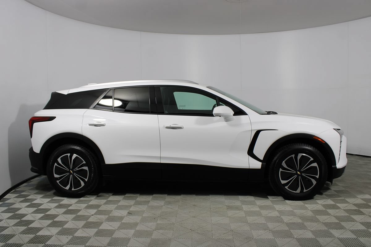 Used 2024 Chevrolet Blazer EV LT AWD/4WD image 42