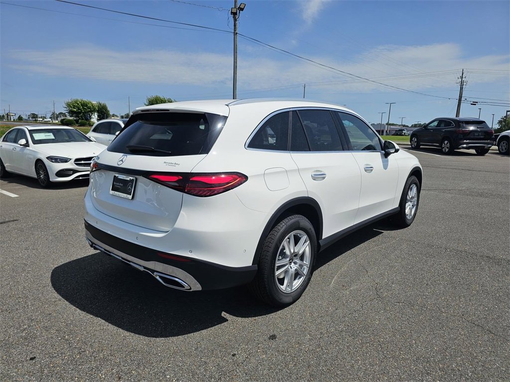Used 2025 Mercedes-Benz GLC 300 image 7