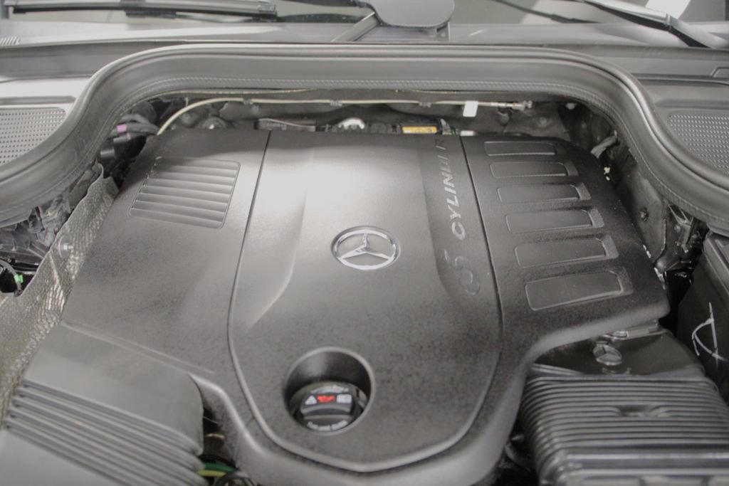Certified 2026 Mercedes-Benz GLS 450 4MATIC image 12