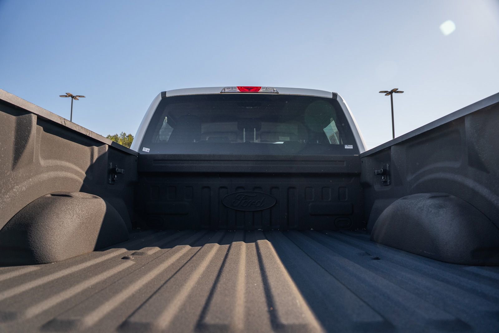 Used 2015 Ford F150 XLT w/ Equipment Group 301A Mid AWD/4WD image 17