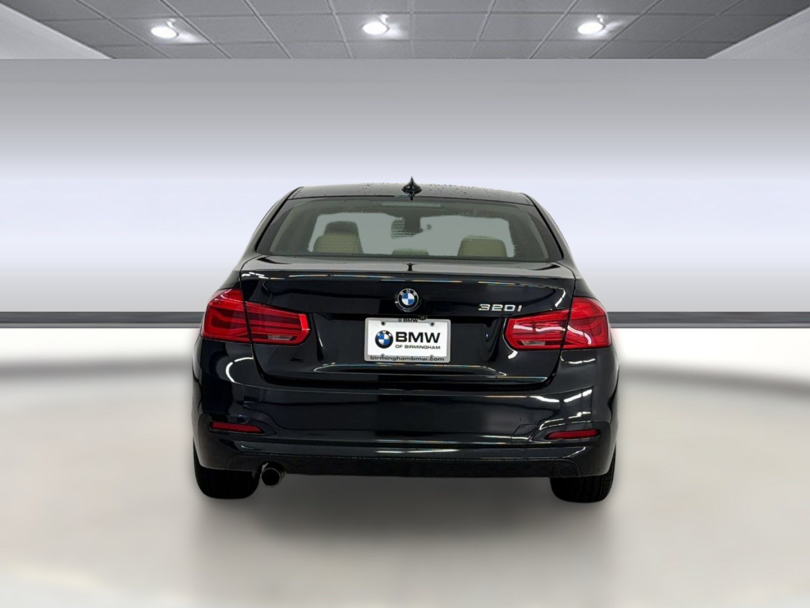 Used 2018 BMW 320i Sedan RWD image 9