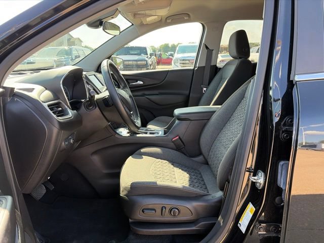 Used 2024 Chevrolet Equinox LT AWD/4WD image 11