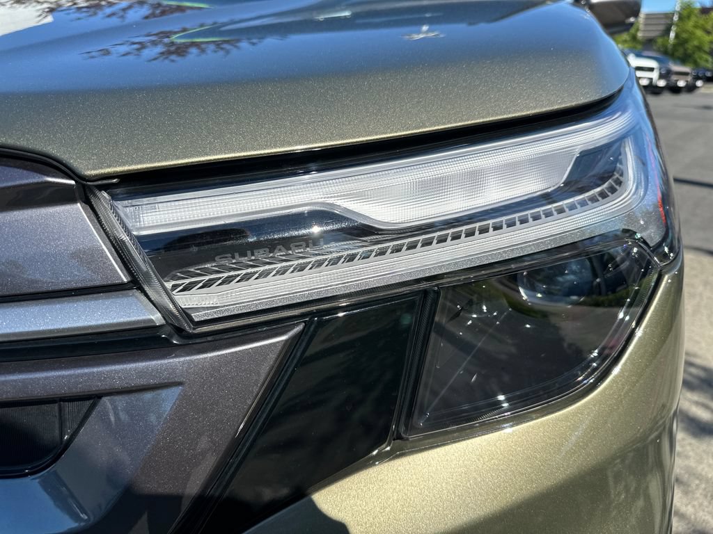 Used 2025 Subaru Forester Limited AWD/4WD image 9