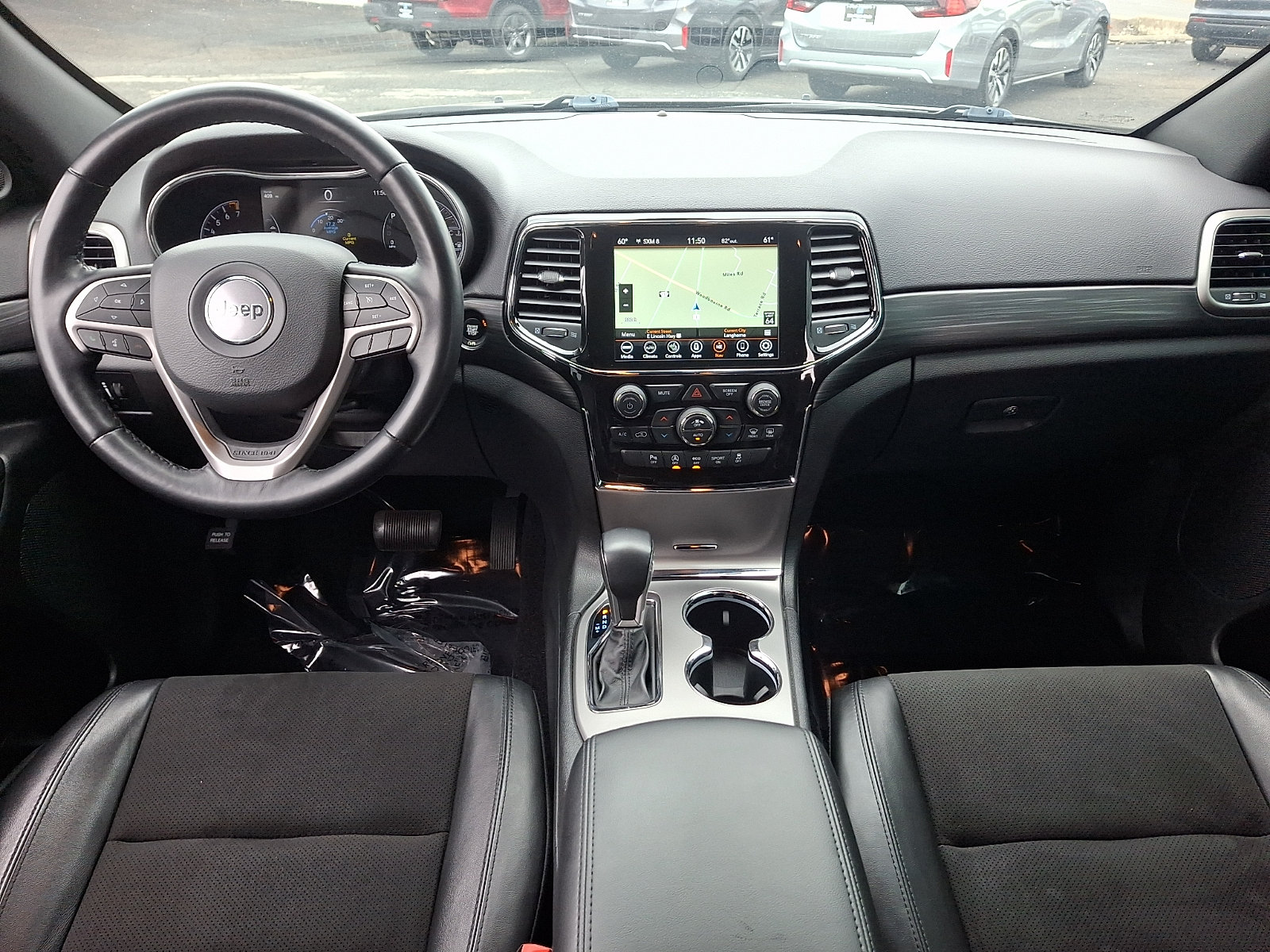 Used 2021 Jeep Grand Cherokee Laredo X AWD/4WD image 11