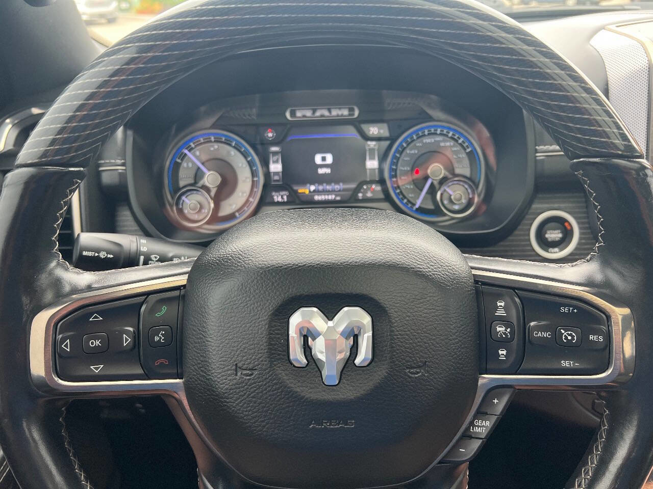 Used 2019 RAM 1500 Limited image 9