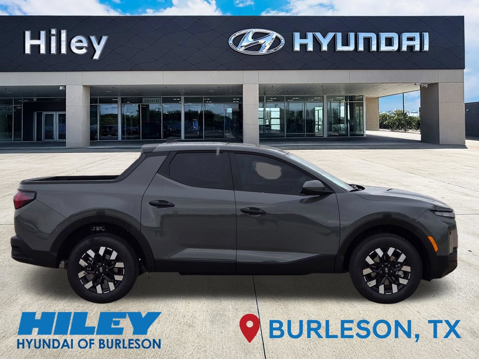New 2027 Hyundai Santa Cruz SE FWD image 3