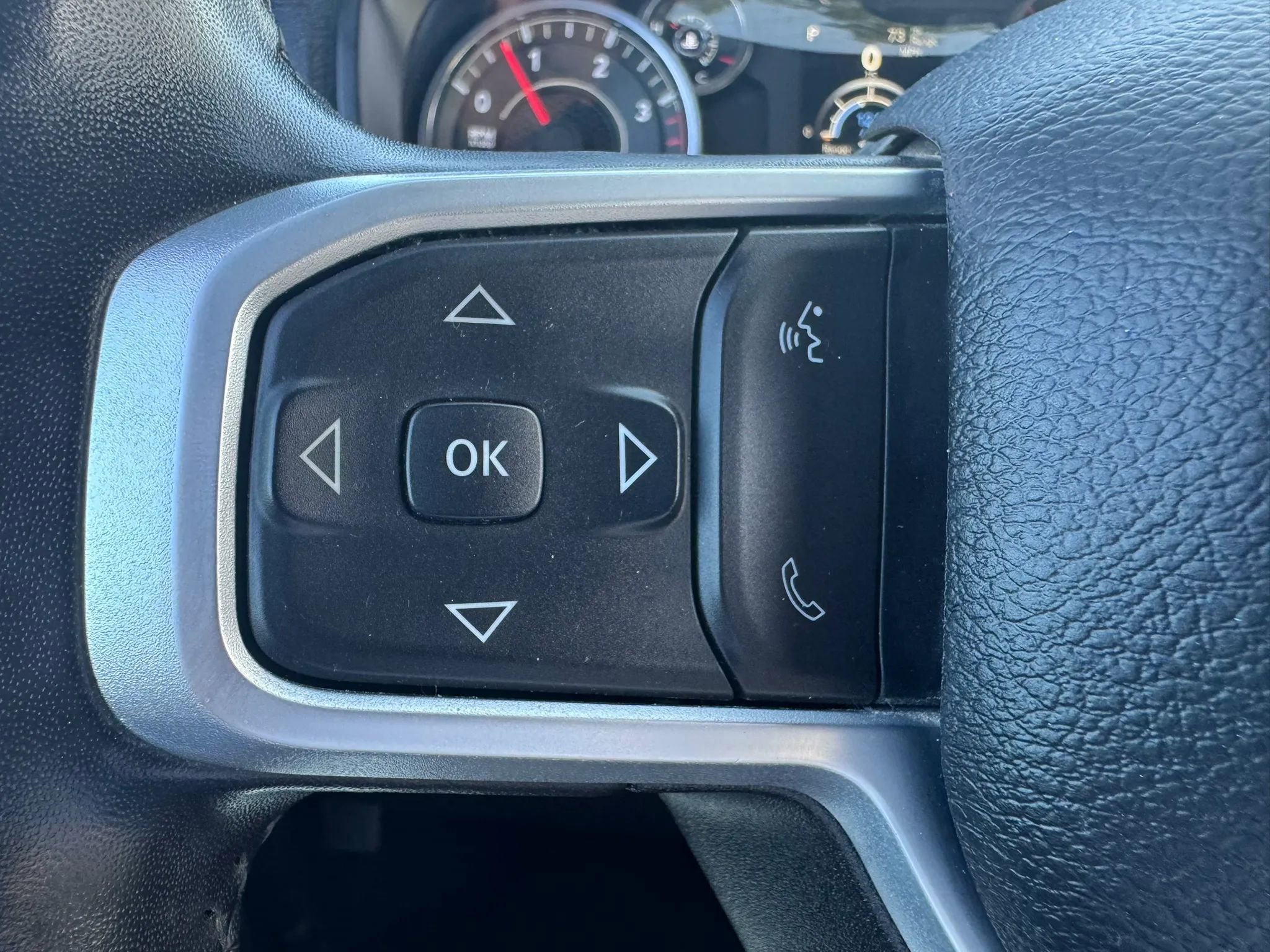 Used 2024 RAM 3500 Big Horn AWD/4WD image 17