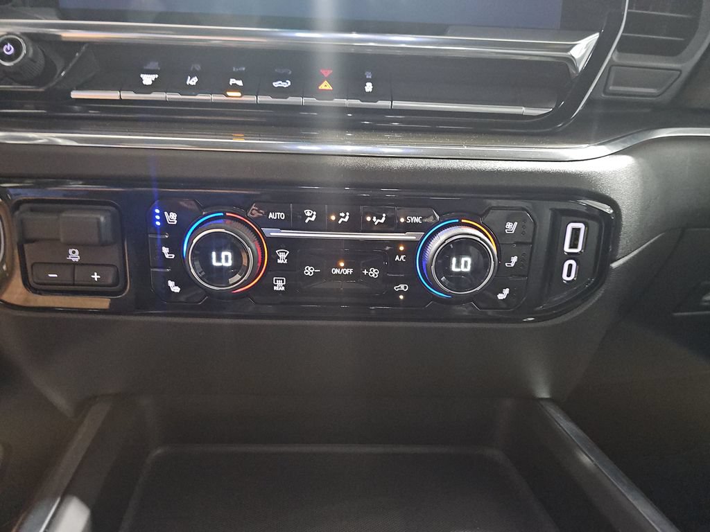 Certified 2024 Chevrolet Silverado 2500 High Country w/ High Country Premium Package AWD/4WD image 25