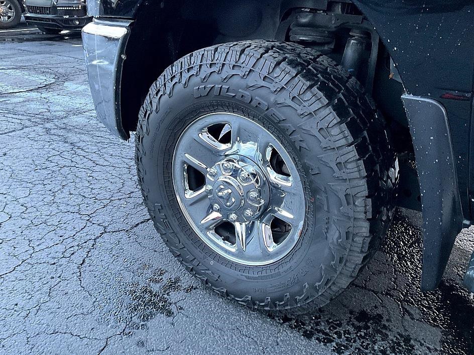 Used 2024 RAM 3500 Tradesman w/ Chrome Appearance Group image 11