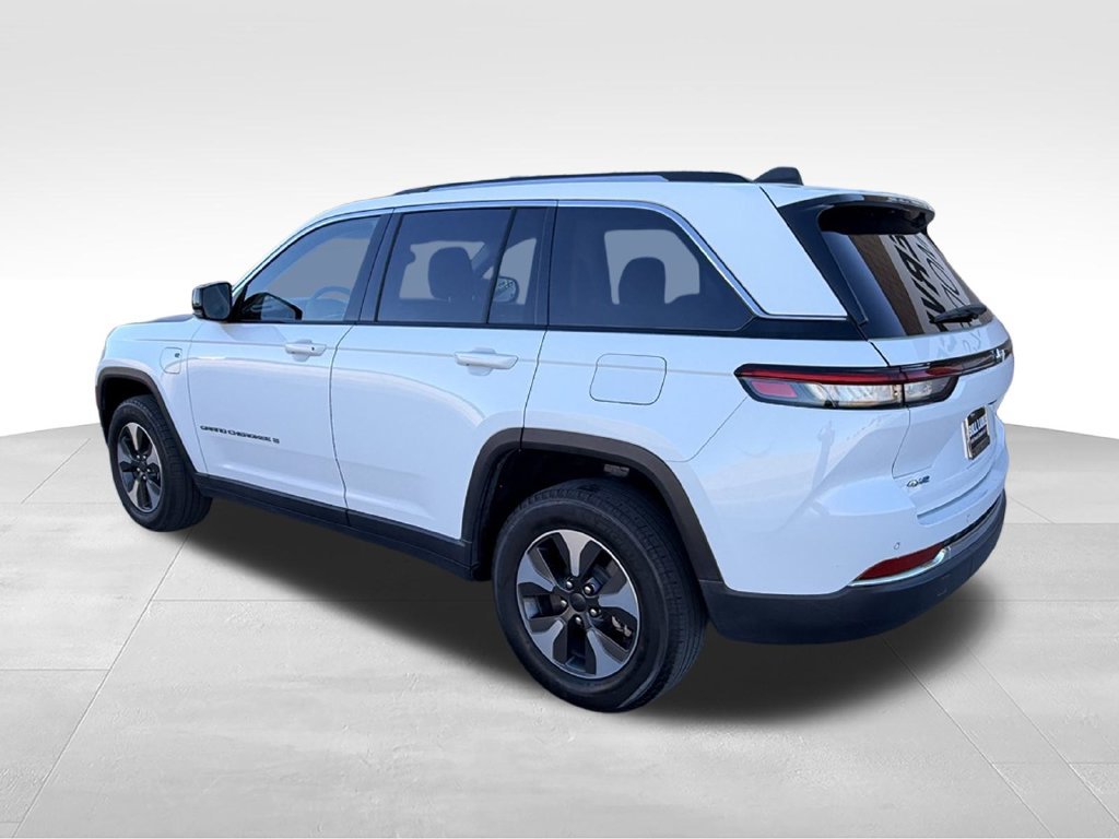Used 2023 Jeep Grand Cherokee 4WD 4xe image 9