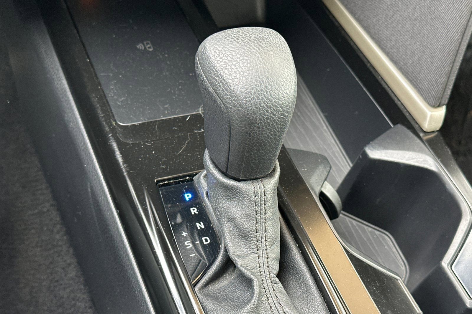 Used 2025 Toyota Camry LE image 20