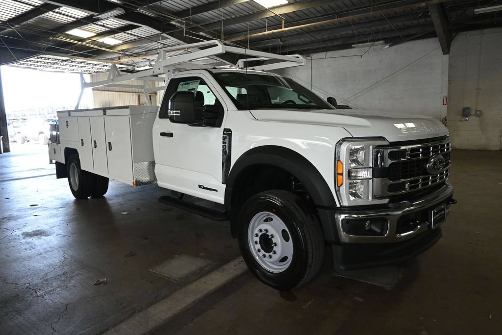 New 2026 Ford F600 2WD Regular Cab Super Duty w/ XL Chrome Package