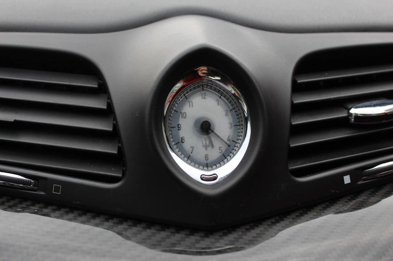Used 2012 Maserati GranTurismo Sport RWD image 12