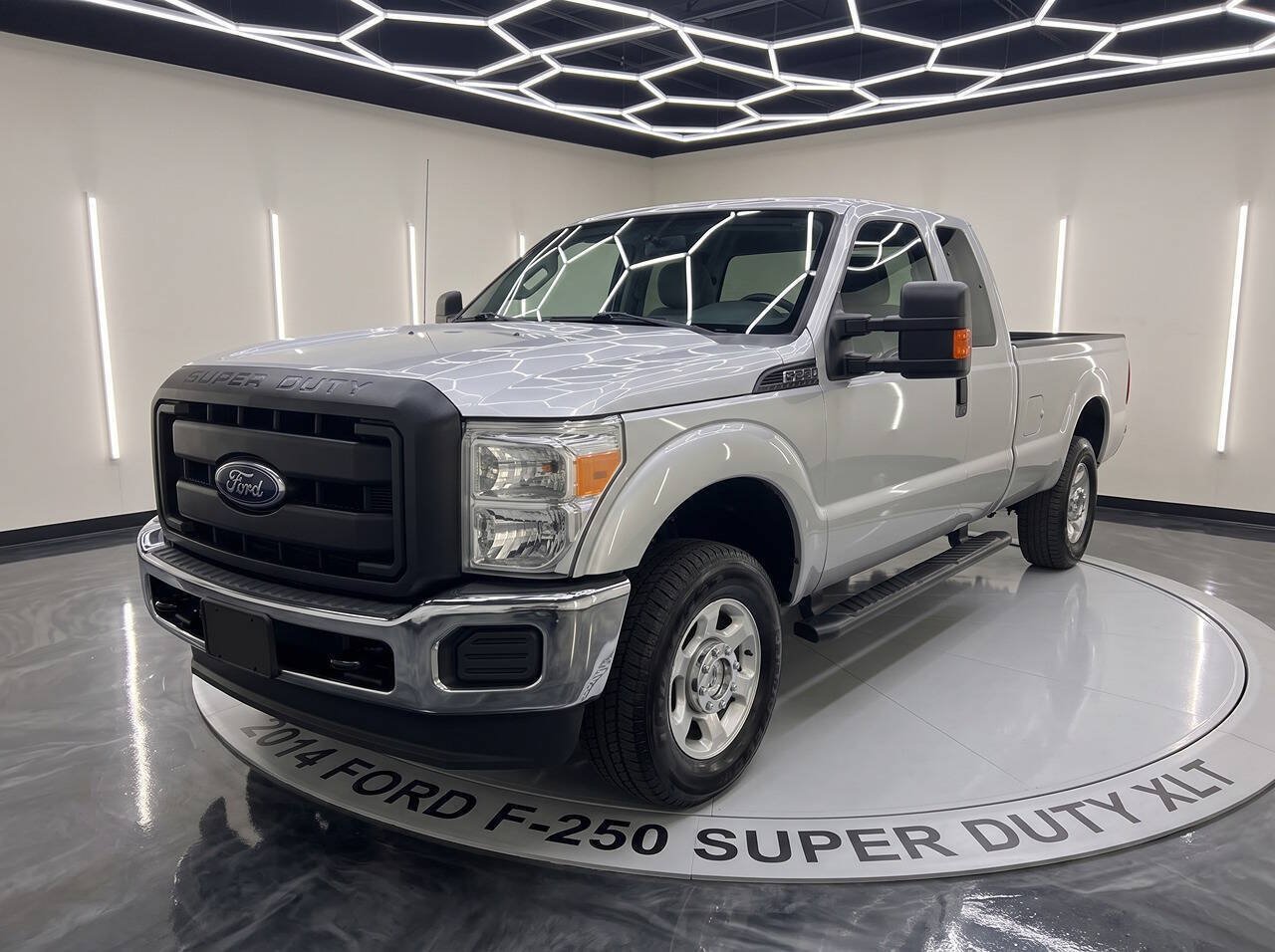 Used 2014 Ford F250 XLT w/ Camper Package