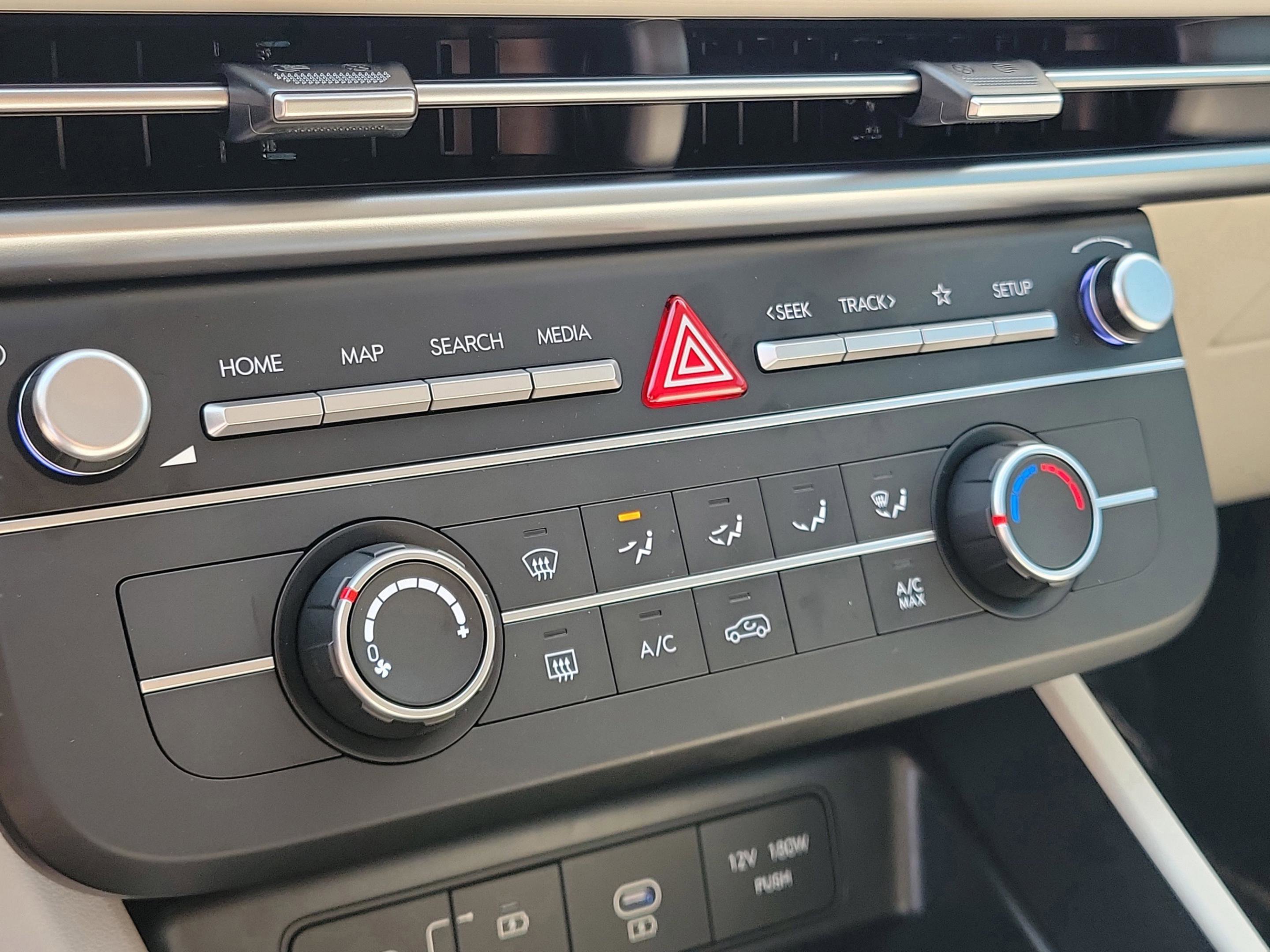 New 2026 Hyundai Tucson SE image 28