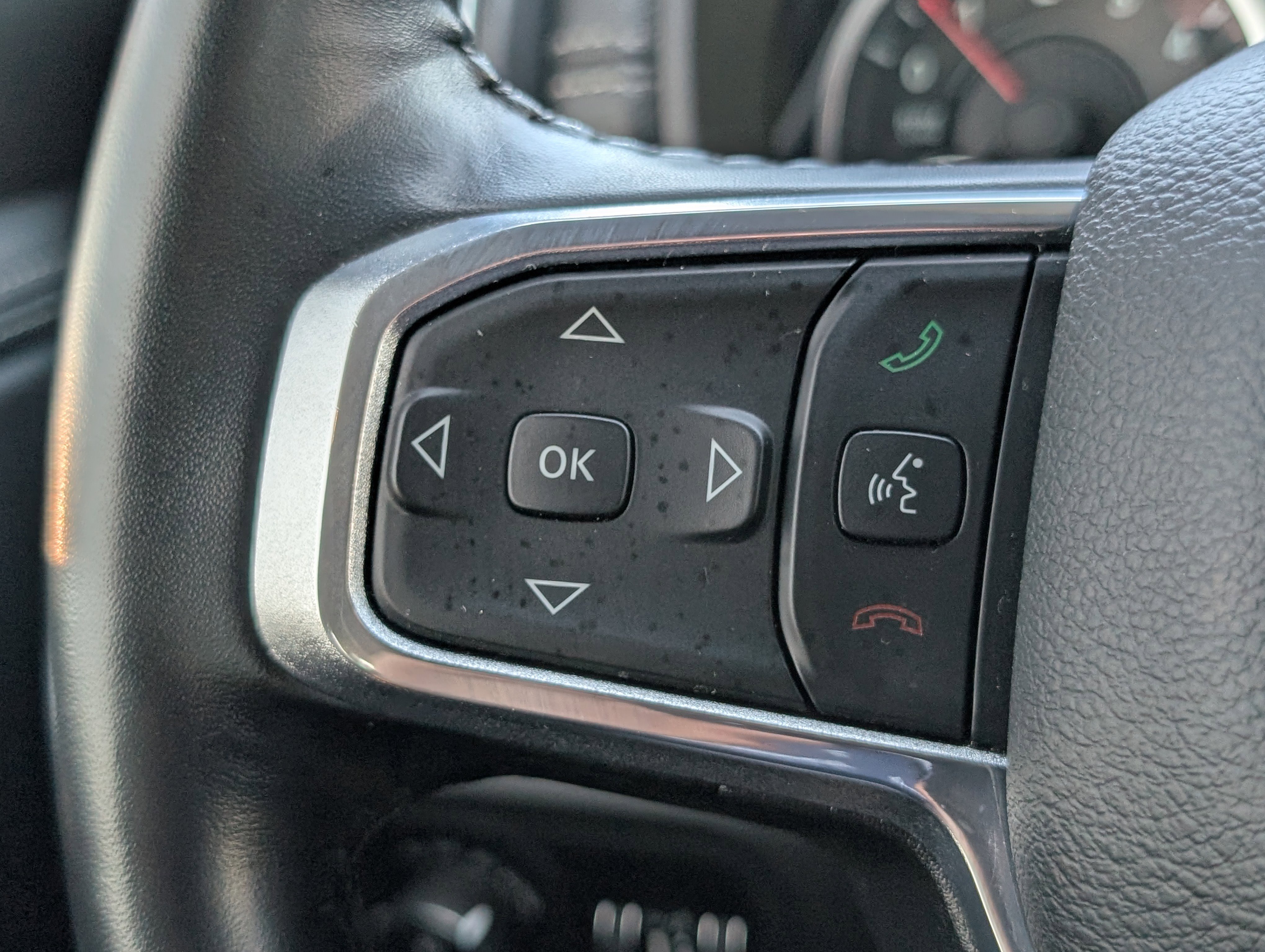 Used 2022 RAM 1500 Laramie w/ Sport Appearance Package image 27