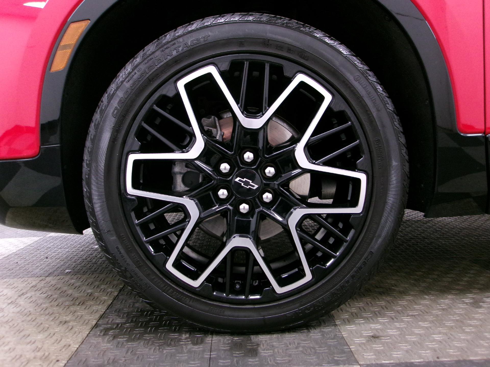 Certified 2023 Chevrolet Blazer RS w/ Driver Confidence II Package FWD image 17