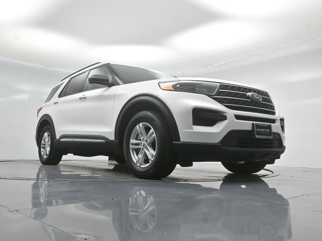 Certified 2023 Ford Explorer XLT RWD image 45