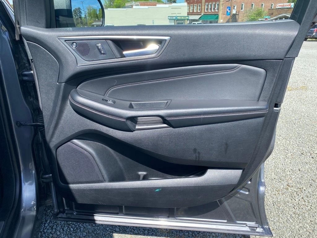 Used 2024 Ford Edge Titanium AWD/4WD image 22