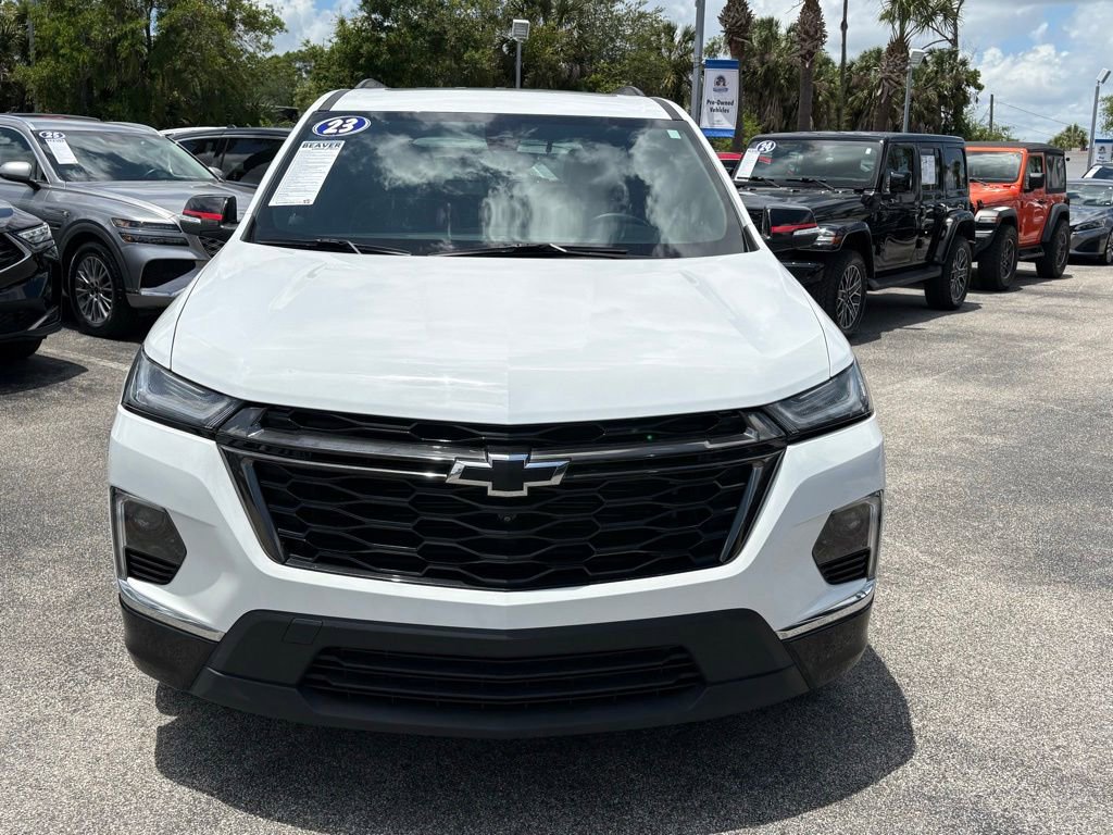 Used 2023 Chevrolet Traverse Premier w/ Redline Edition FWD image 3