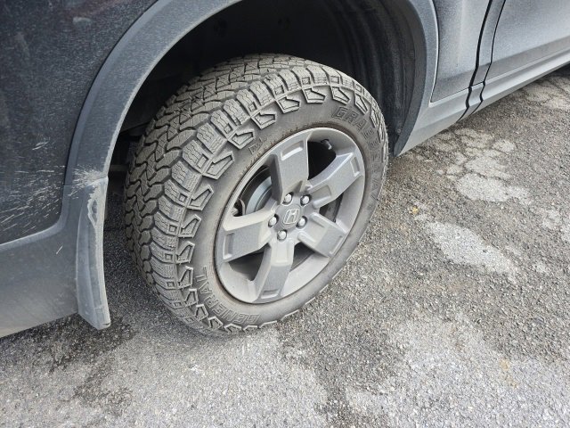 Used 2025 Honda Ridgeline TrailSport image 7