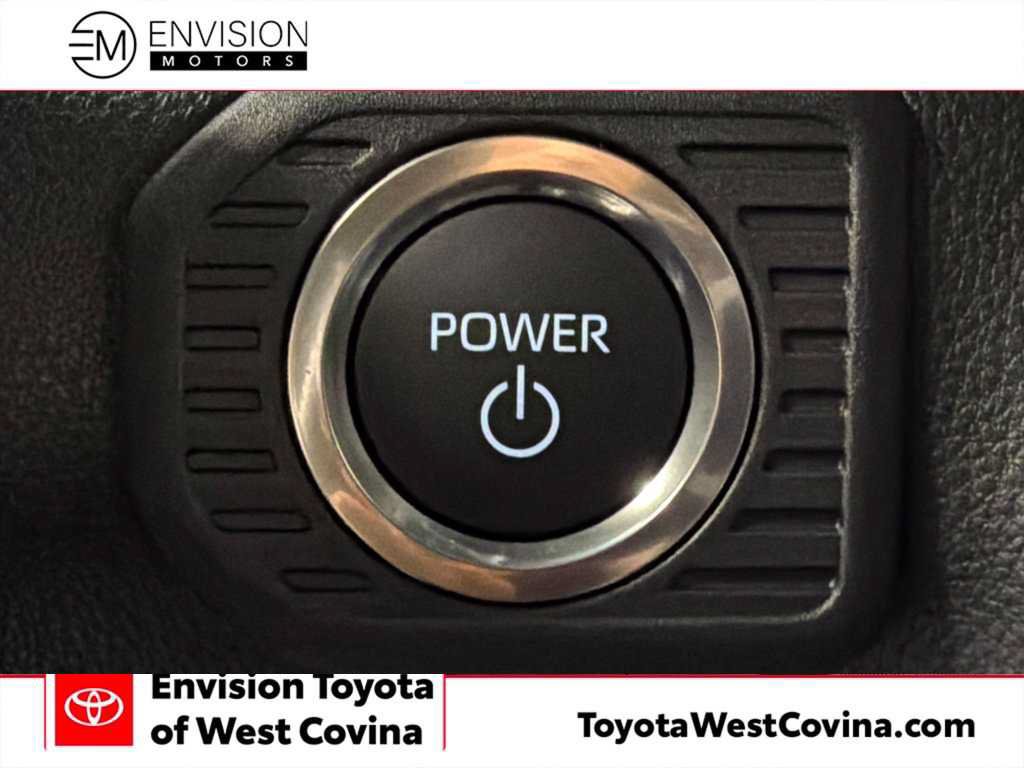 Used 2027 Toyota Land Cruiser AWD/4WD image 31