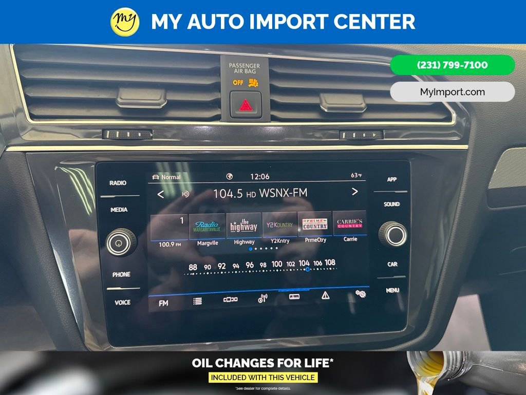 Used 2023 Volkswagen Tiguan SE w/ Panoramic Sunroof Package AWD/4WD image 16