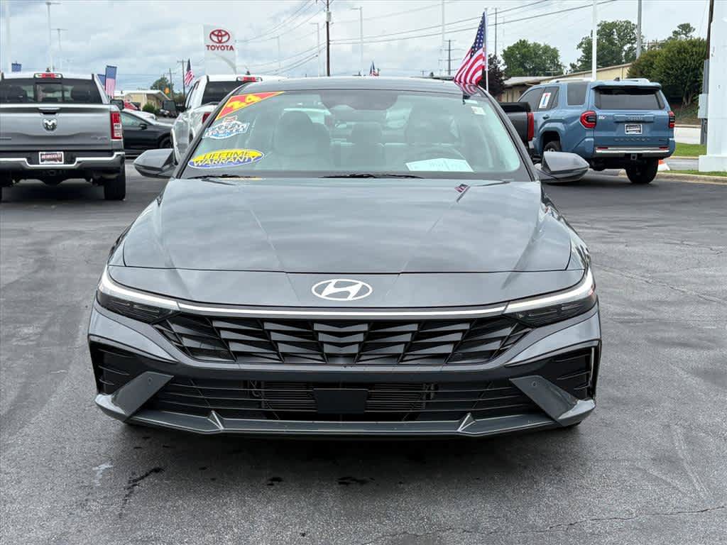 Used 2024 Hyundai Elantra Limited FWD image 25