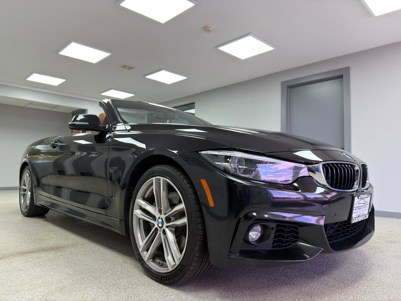 Used 2019 BMW 440i xDrive Convertible w/ M Sport Package image 8