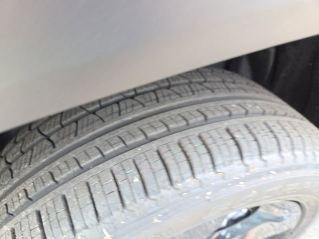 New 2025 Jeep Grand Cherokee L Limited w/ Luxury Tech Group II image 46