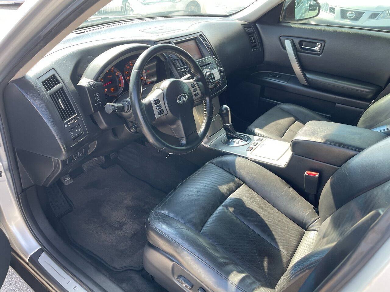 Used 2008 INFINITI FX35 2WD w/ Touring Pkg image 10