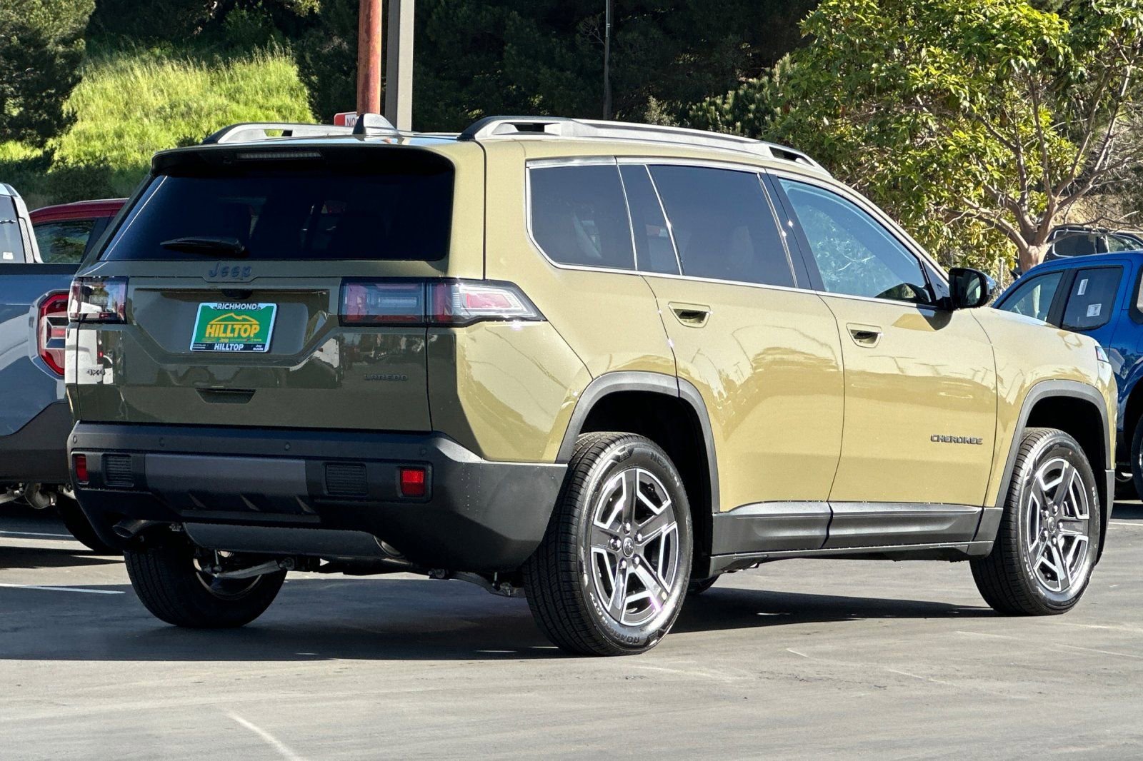 New 2026 Jeep Cherokee Laredo image 4