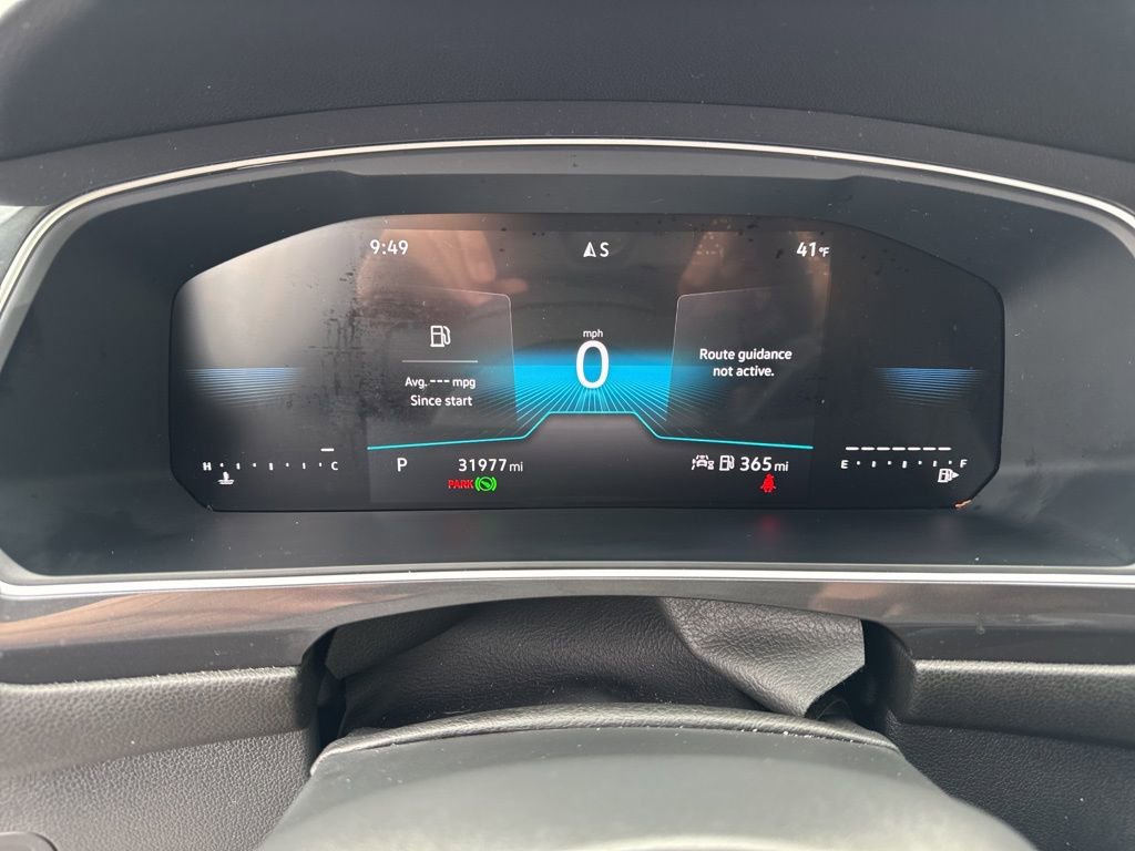 Certified 2024 Volkswagen Tiguan Wolfsburg Edition image 33