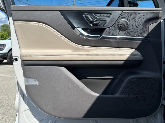 Used 2024 Lincoln Corsair FWD image 14