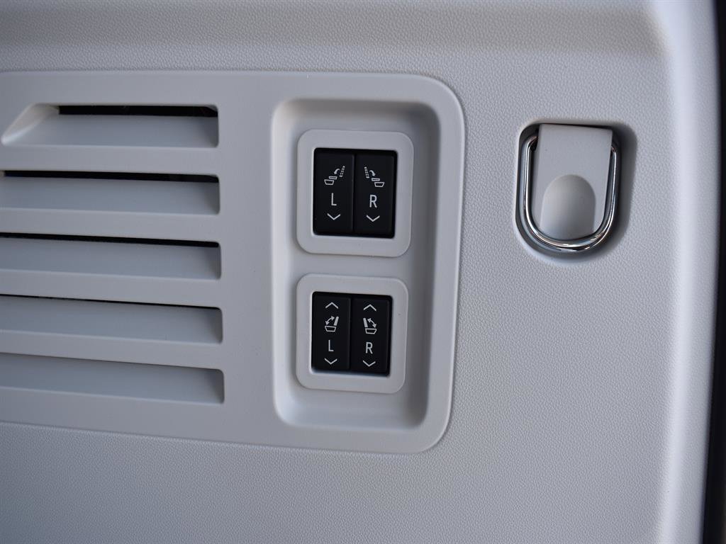 New 2026 GMC Acadia Denali w/ Super Cruise Package image 12